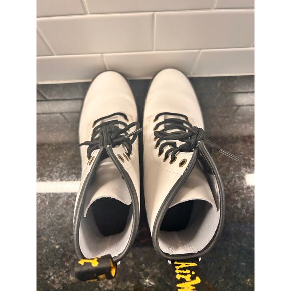 Dr. Martens Zavala Women's Leather Ankle Platform Combat‎ Boots White Size 8M - Picture 6 of 9